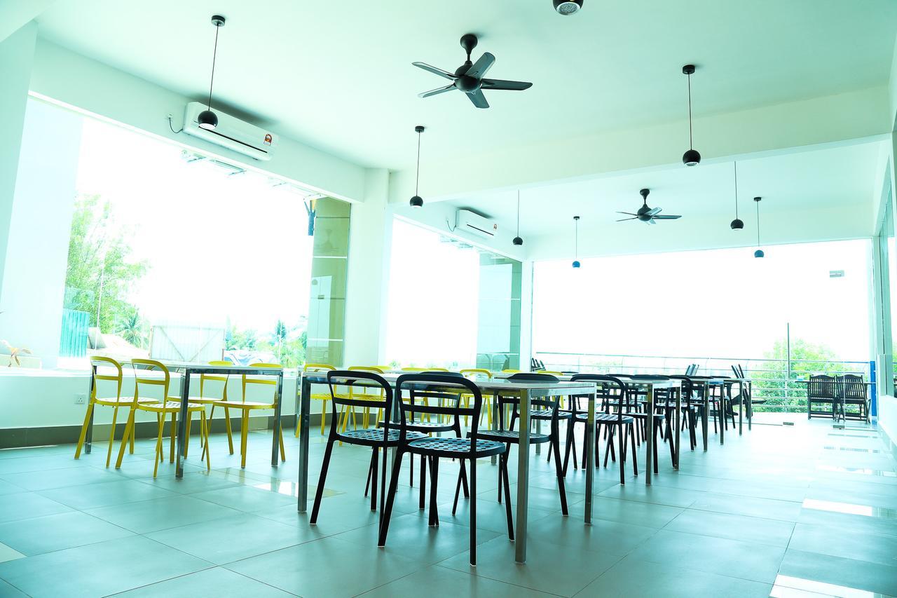 Chung cư 40 m² 1 phòng ngủ, 1 phòng tắm riêng ở Lumut Ngoại thất bức ảnh
