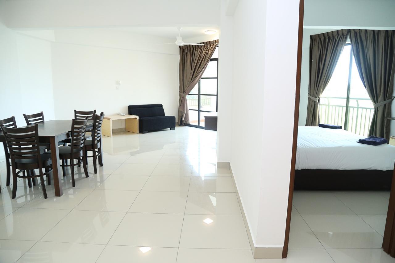 Chung cư 40 m² 1 phòng ngủ, 1 phòng tắm riêng ở Lumut Ngoại thất bức ảnh